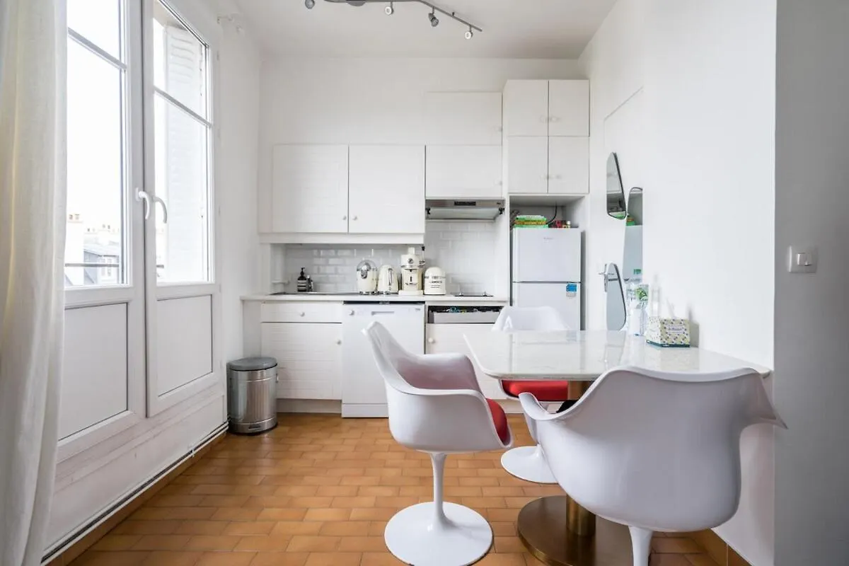 Apartament Le Nid Parisien - Chic - Vue Tour Eiffel