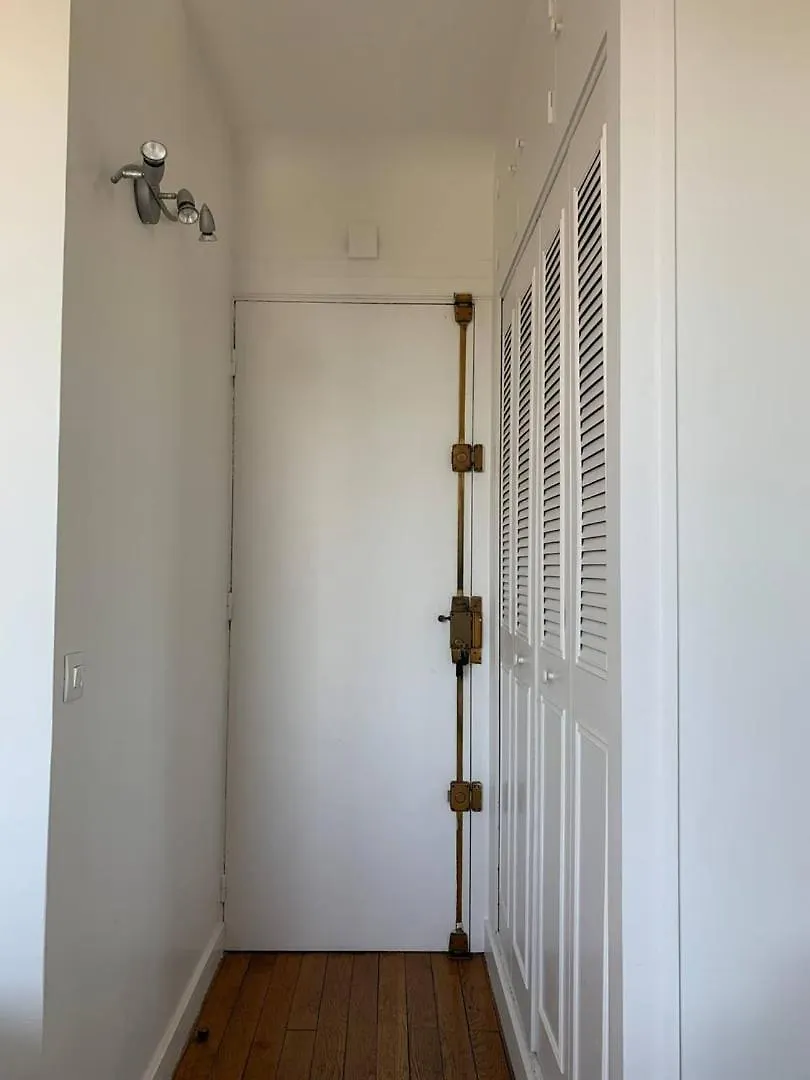 Apartament Le Nid Parisien - Chic - Vue Tour Eiffel 0*, Paryż Francja
