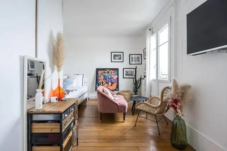 Le Nid Parisien - Chic - Vue Tour Eiffel Apartment 0*, Paris