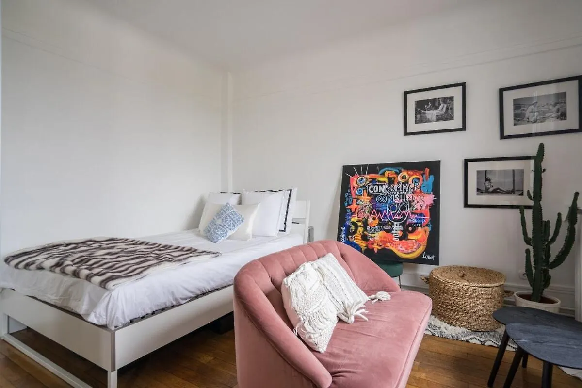 Le Nid Parisien - Chic - Vue Tour Eiffel Apartment