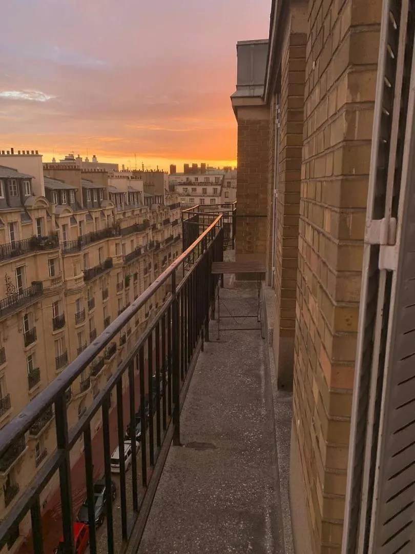 Le Nid Parisien - Chic - Vue Tour Eiffel Apartment  Paris