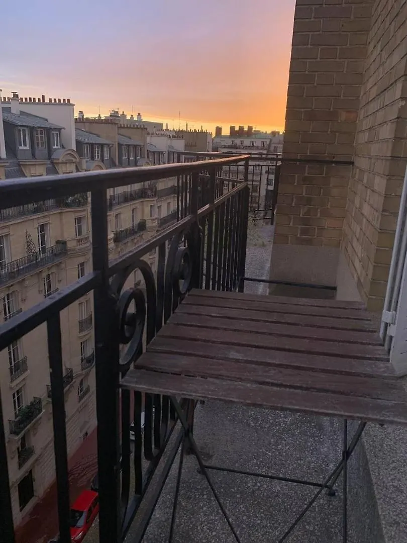Le Nid Parisien - Chic - Vue Tour Eiffel Apartment 0*, Paris France
